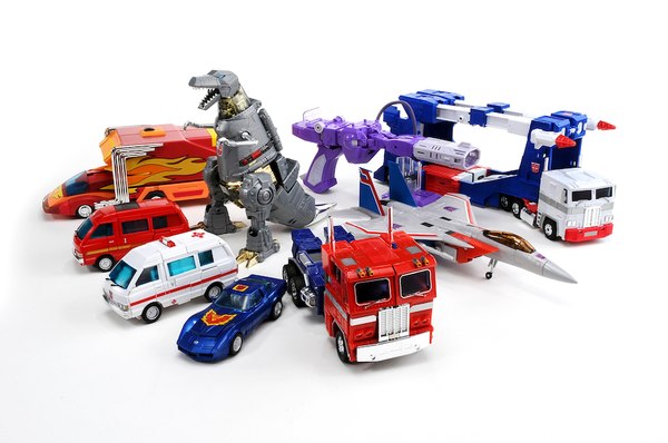 Transformers Masterpiece Series Wins 2016 Good Design Award From Japan's Institute For Design Promotion  (6 of 6)